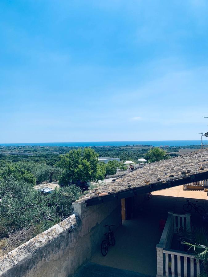 Agriturismoeloropizzuta Lido di Noto Exteriör bild