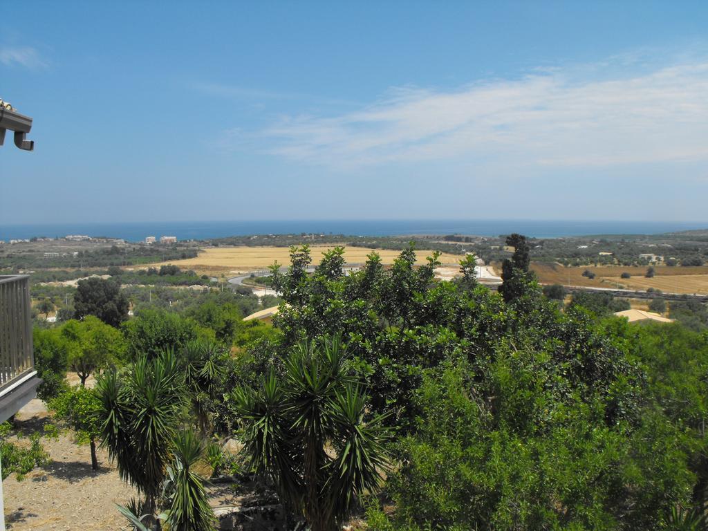 Agriturismoeloropizzuta Lido di Noto Exteriör bild