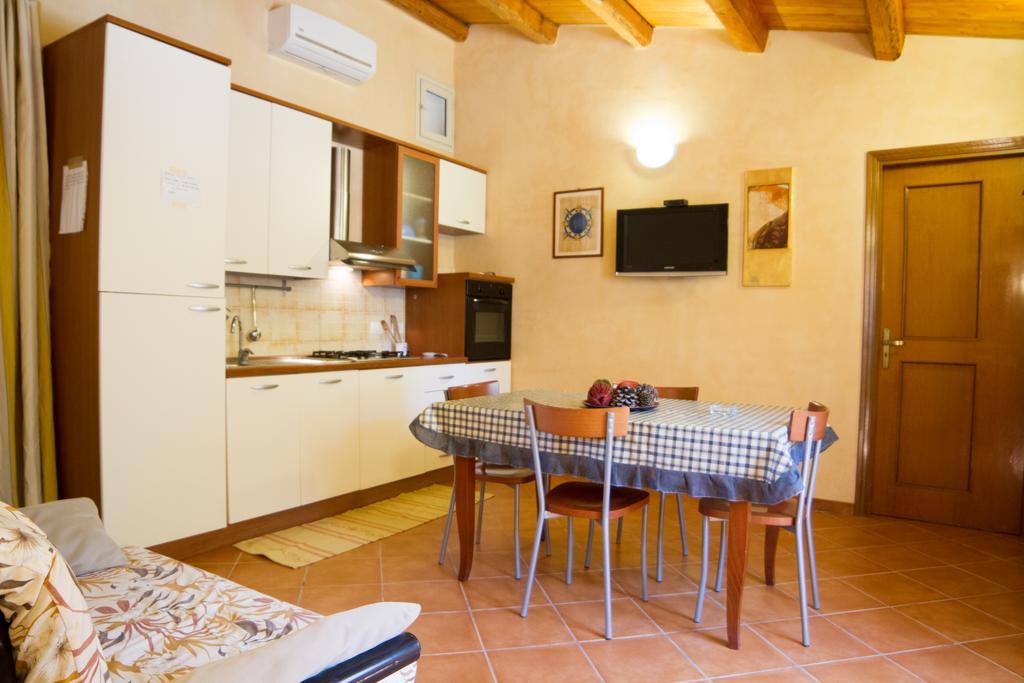 Agriturismoeloropizzuta Lido di Noto Exteriör bild