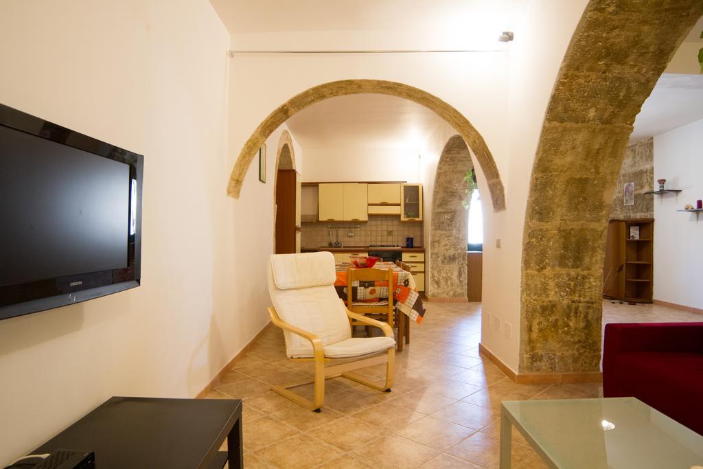 Agriturismoeloropizzuta Lido di Noto Exteriör bild